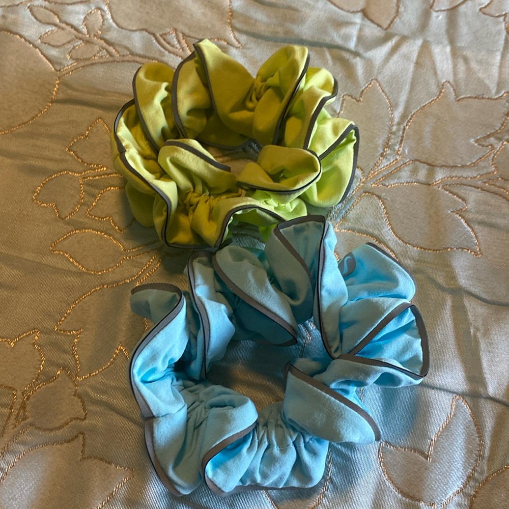lululemon scrunchies